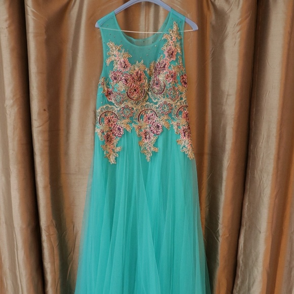 Turquoise formal prom dress - Picture 3 of 8